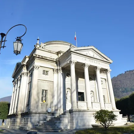 Apartman At Como