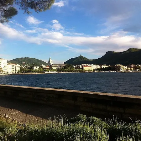 At Apartman Como