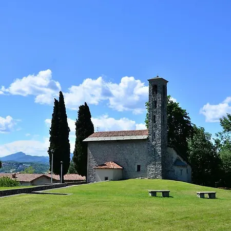 At Apartman Como